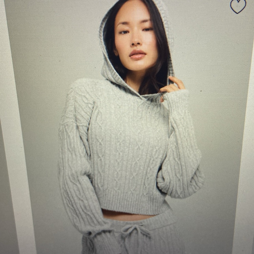 Alo Yoga Cable Knit winter bliss hoodie athletic heather grey size S EUC
